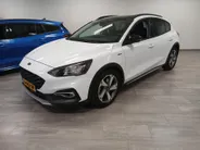 Ford Focus 1.0 EcoBoost 125PK Active Business | Winter Pack | Afn. Trekhaak | Zwart dak | Dakreling |