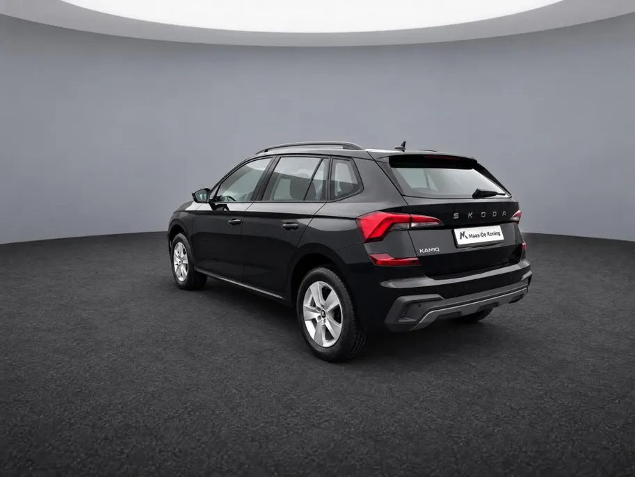 Škoda Kamiq Selection 1.0 TSI 85 kW / 115 PK SUV 6 versn. Hand | Metallic Lak | 16'' Lichtmetalen Velgen | Privatelease 369,- per maand!