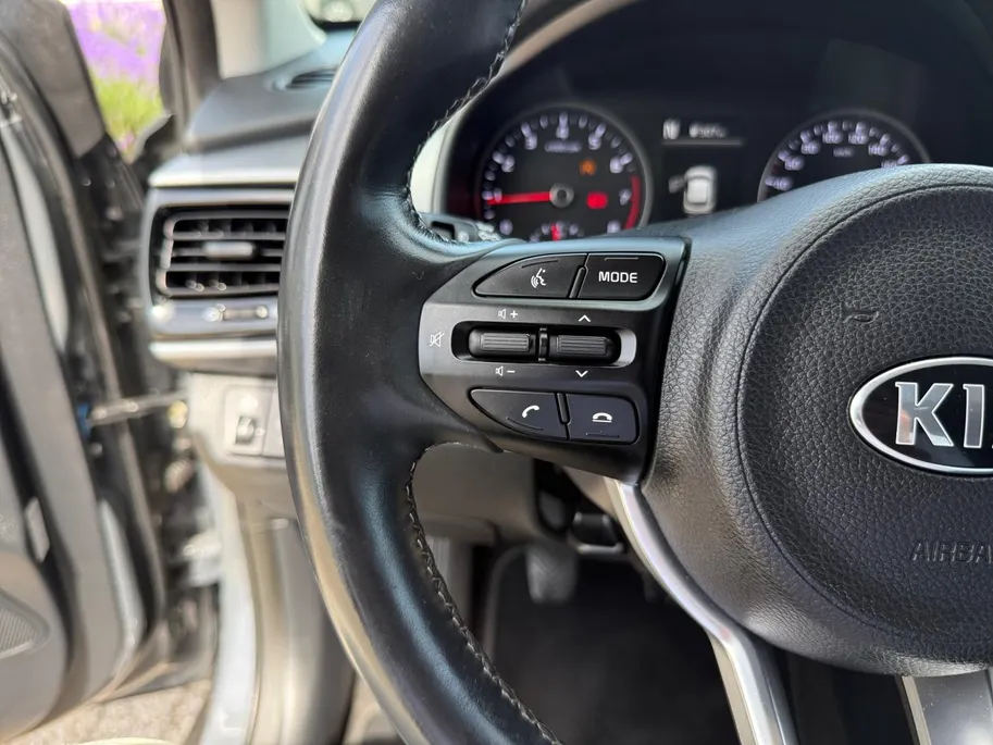 Kia Stonic 1.0 T-GDi MHEV DynamicPlusLine Dealer onderhouden | Navi | Climate control | Keyless entry | Fabrieksgarantie t/m 25-2-2028  +3x 1 jaar* | NAP