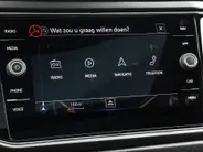 Volkswagen T-Roc 1.5 TSI 150pk Sport Business R · Panoramadak · Camera · Standkachel · Stoelverwarming · Navigatie · 19' Velgen · Elek. Inklapbare Spiegels ·