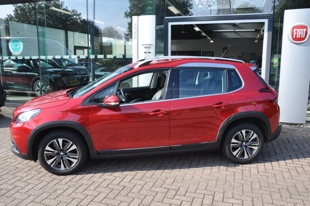 Peugeot 2008 1.2 PureTech GT-Line Navi Apple Android