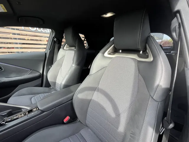 Toyota C-HR 1.8 Hybrid 140 Executive