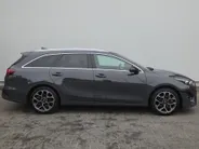 Kia Ceed Sportswagon Sw 1.5 T-GDi 140pk GT-PlusLine | Uniek! | Schuif/Kanteldak | Stoel/Stuurwielverwarming | JBL | Memory |