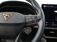 CUPRA Formentor 1.4 e-Hybrid 245pk DSG VZ Performance · Panoramadak · Camera · Apple/Android Car Play · Stoelverwarming · 19'' Inch ·
