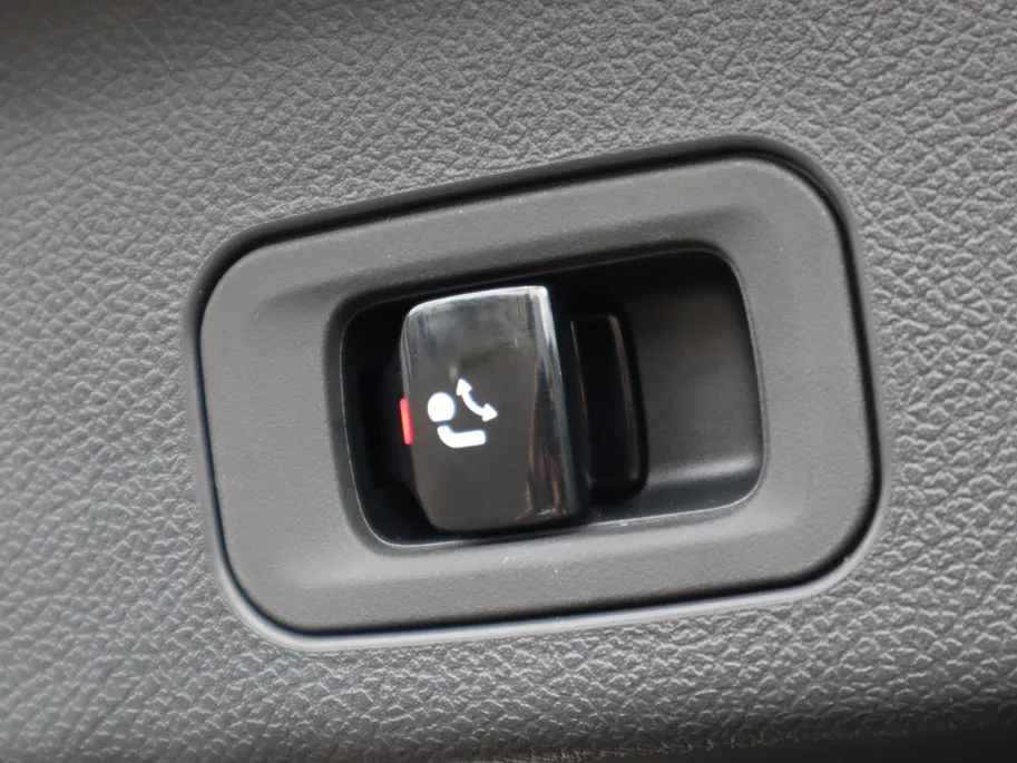 Mercedes-Benz GLC 400 4MATIC Launch Edition 94 kWh l Trekhaak l Keyless l Stoelverwarming