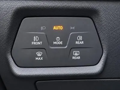 SEAT Leon Sportstourer Style Business Intense 1.5 eTSI 115 PK Station | Matrix verlichting | Metallic Lak | Herwaardering!!
