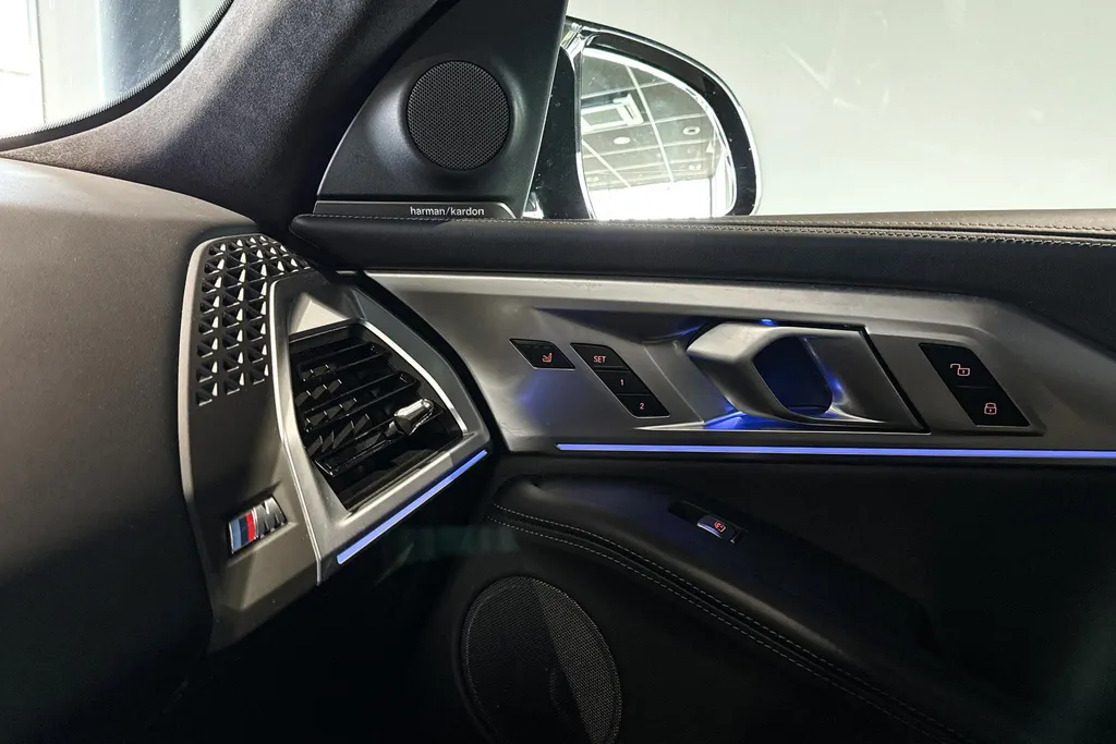 BMW XM PHEV 30 kWh