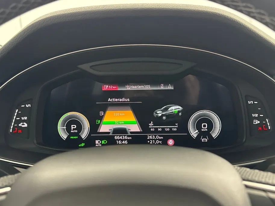 Audi Q8 55 TFSI-e quattro S-Line | Panoramadak | Luchtvering | 21'' L.M. Velgen | SoH 100%