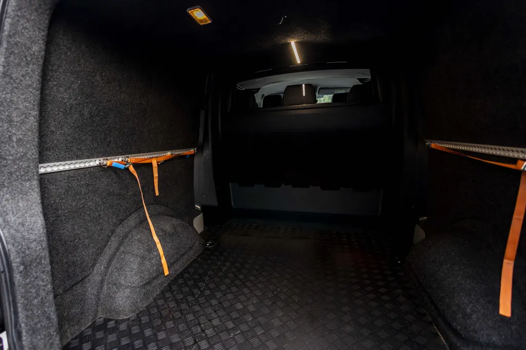 Volkswagen Transporter 2.0 TDI L2H1 DC 4Motion Highline EX.BTW
