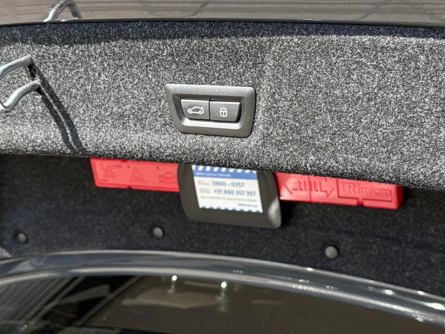 BMW 3 Serie Sedan 318i