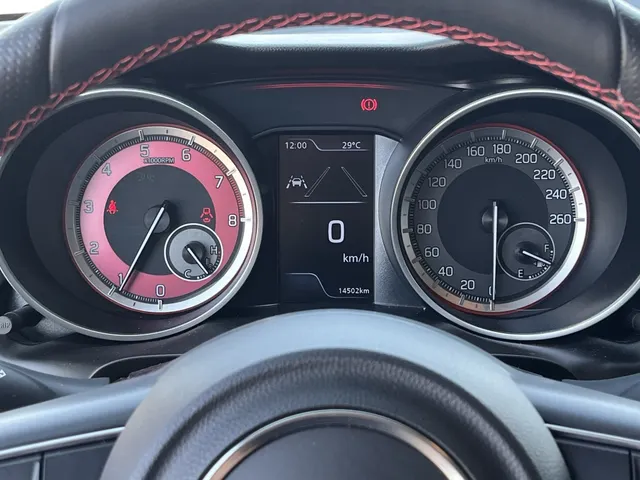 Suzuki Swift 1.4 Sport Smart Hybrid | Navi | Camera | 14483km