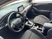 Ford Focus Wagon 1.0 EcoBoost Hybrid Titanium | Trekhaak | Stoel, stuur en voorruitverwarming | Cruise | Climate