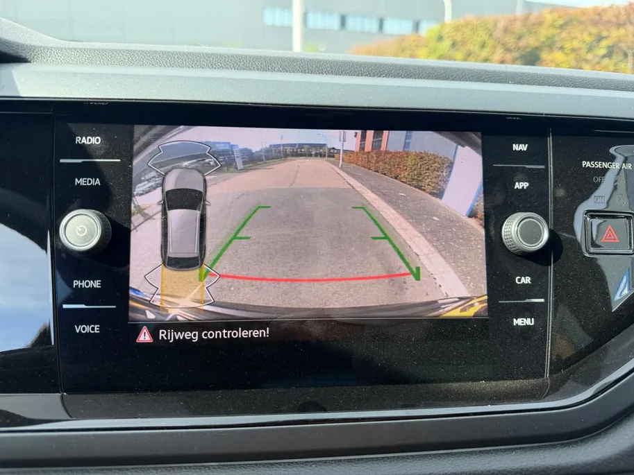 Volkswagen Taigo 1.0 TSi DSG7-autom. R Line | Automaat | Camera | Climate Control | Apple Carplay/Android Auto | Keyless | Sportstoelen | R-line