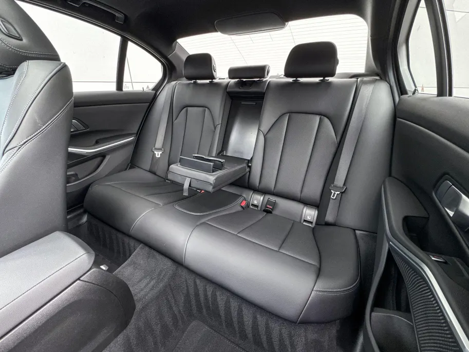 BMW 3 Serie Sedan 330e
