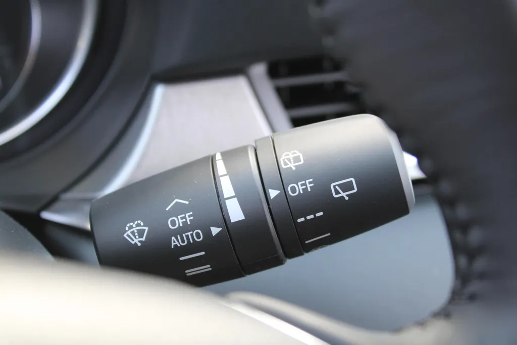 Mazda 6 Sportbreak 2.0 SkyActiv-G 6AT 165PK Centre-Line | BTW Auto | Navi | 17' LM | 360° Camera | Cruise | Head-up display | Automaat |