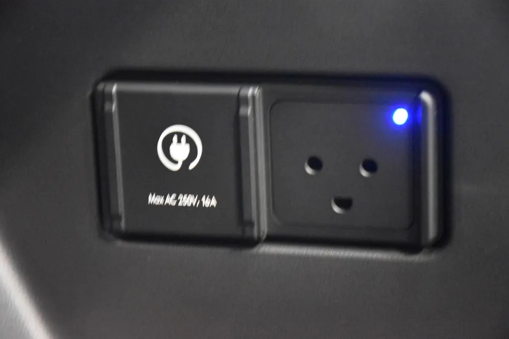 Hyundai IONIQ 9 110,3 kWh 218pk RWD Connect+