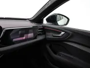 Audi A5 Avant 2.0 367pk S-tronic e-hybrid quattro S edition · 360 Camera · Wegklapbare Trekhaak · Bang & Olufsen Audio · Bijrijder Display · Zwart Optiek · 19'' Inch · Garantie t/m 26-07-2030 of 100.000