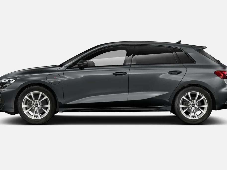 Audi A3 Sportback 40 TFSI e S edition 204 PK · Comfortpakket plus · Optiekpakket zwart plus · Assistentiepekket rijden met parking plus