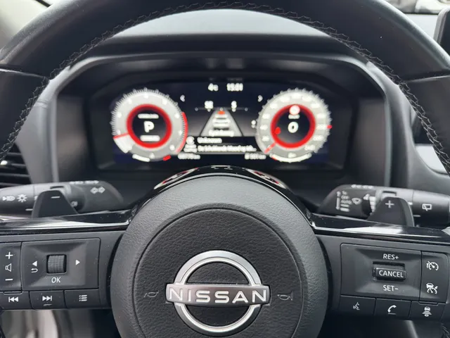 Nissan QASHQAI 1.3 MHEV Xtronic N-Connecta Panodak