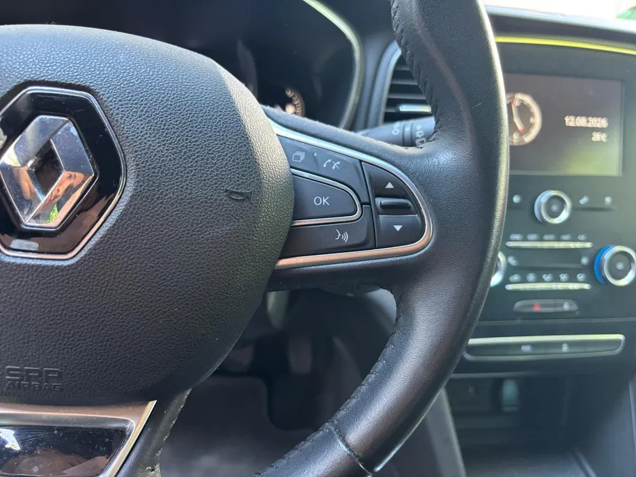 Renault Mégane 1.3 TCe Limited 115PK | 1ste eigenaar | Trekhaak | All Season banden | Navigatie | Cruise Control | Climate Control | Lichtmetalen velgen |