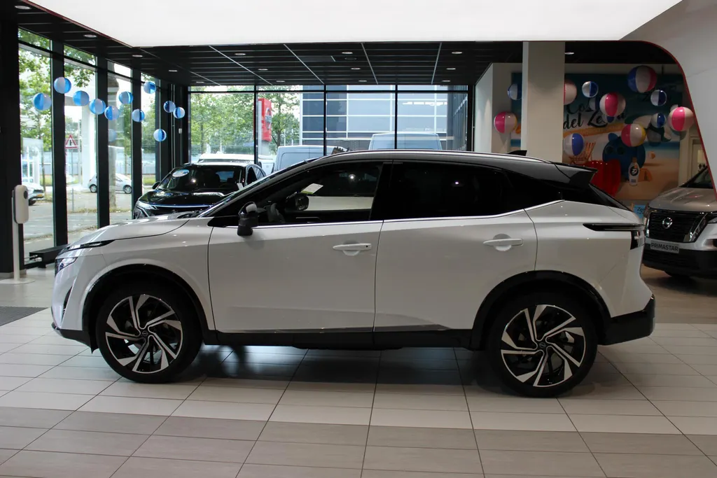 Nissan QASHQAI 1.3 MHEV Xtronic Tekna Plus | 1800KG TREKGEWICHT | €5.000,- VOORRAAD KORTING! | FULL OPTION |