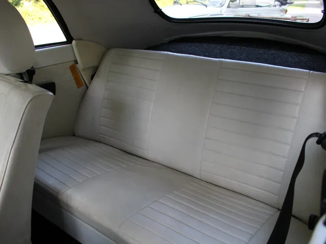 Volkswagen Kever 1600 Hazard Streaker Wit | Witte Kap | Wit interieur