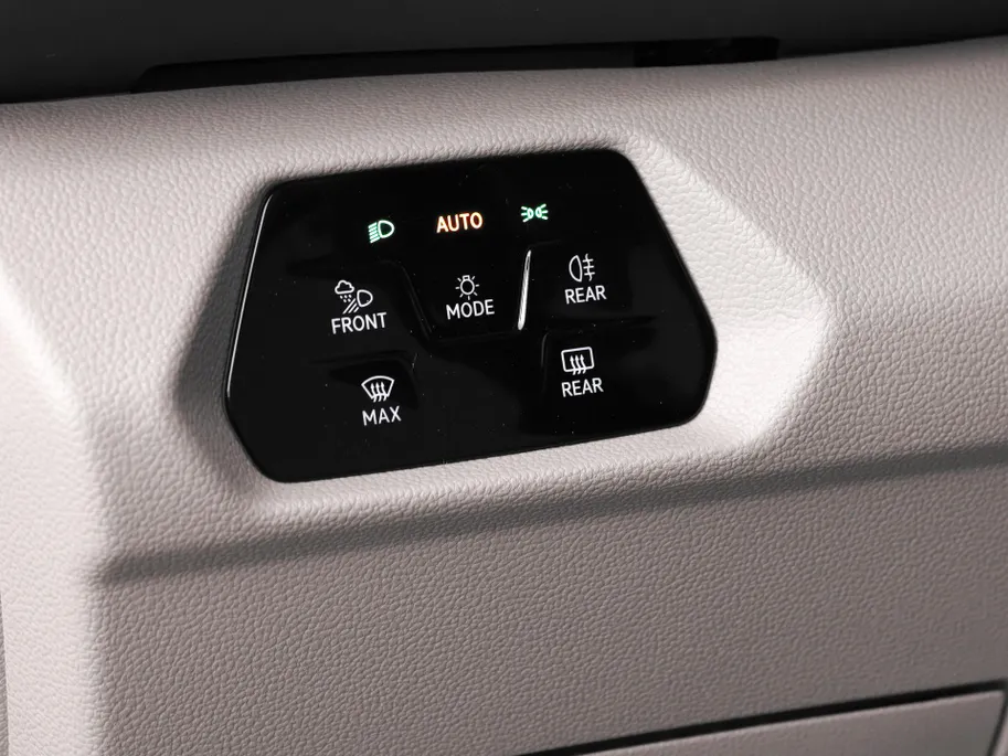 Volkswagen Multivan Bedrijfswagens 1.5 eHybrid 4Motion Bulli Edition L2 735060