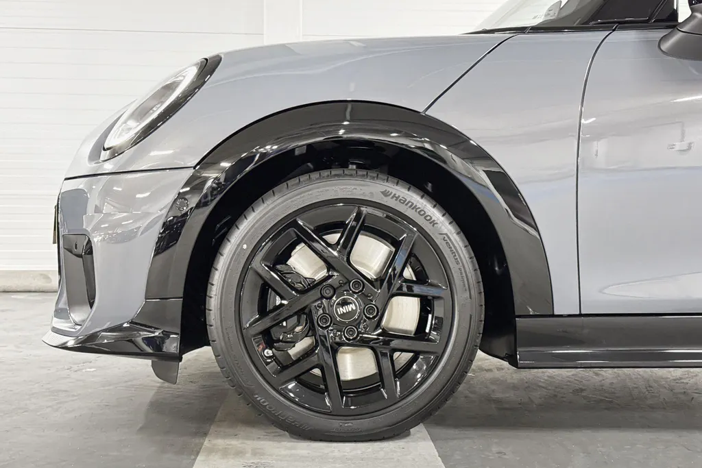 MINI Cooper Cabrio S John Cooper Works
