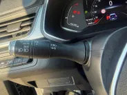 Renault Captur 1.0 TCe 90 Intens | Apple Carplay & Android Auto | Parkeersensoren | Volledig Dealer Onderhouden | Cruise & Climate Control | 12 Maanden BOVAG Garantie