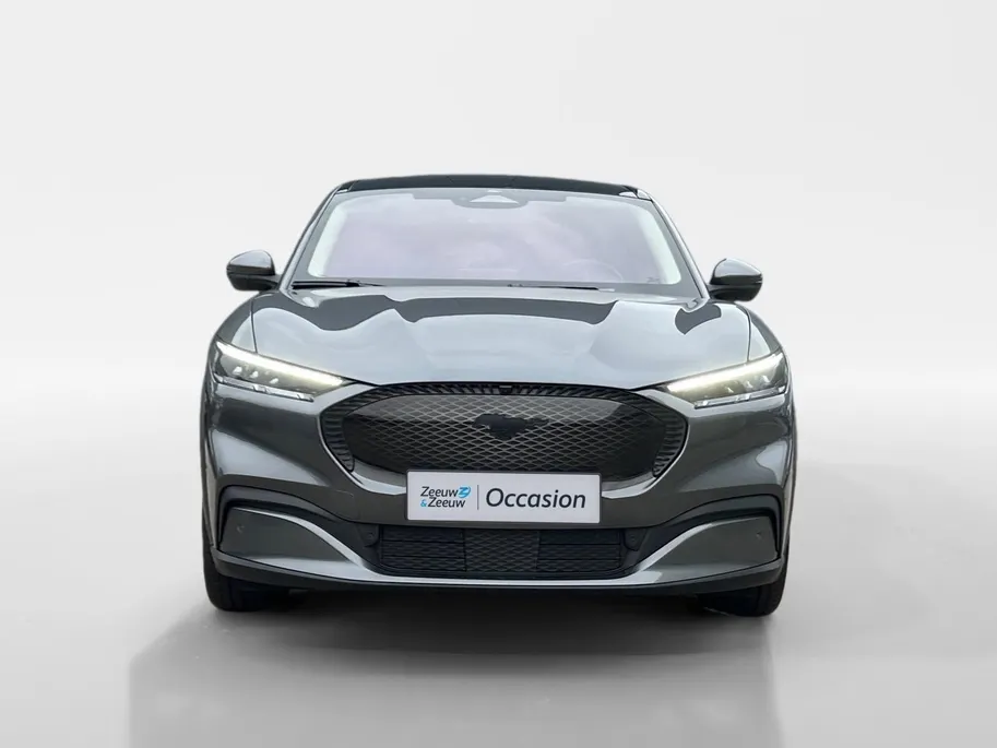 Ford Mustang Mach-E Extended RWD 98 kWh 294pk | 95,5% SOH | WLTP 610km rijbereik | Stoel- stuur en voorruitverwarming | Panorama dak | Elektrische stoelen | Technologypack +