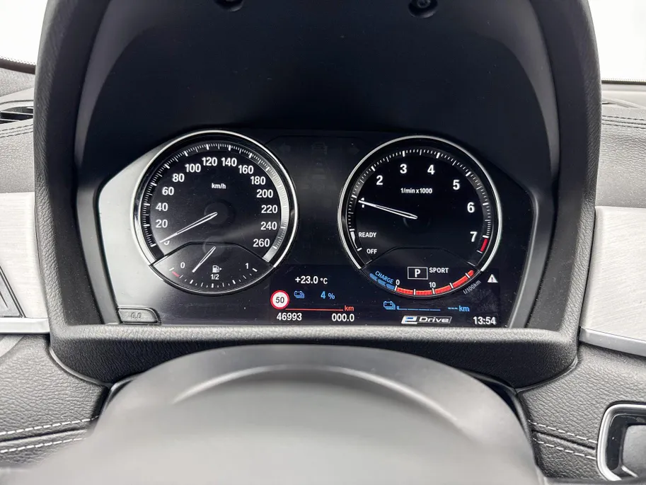 BMW X2 xDrive25e