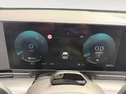 Hyundai Kona 1.6 GDI HEV Premium Sky | Navigatie | Apple Carplay & Android Auto | Schuif-kanteldak | Stoelverwarming & koeling | Lederen bekleding | Bose speakers | Geheugenfunctie stoelen |