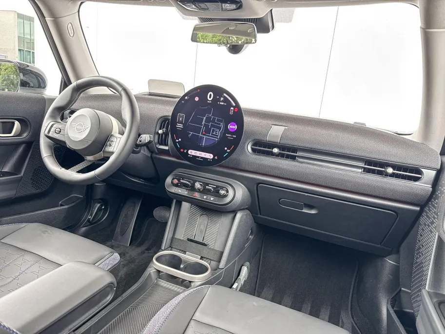 MINI Cooper 3-deurs Cooper C Favoured