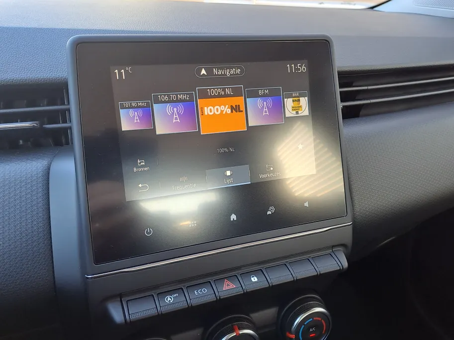 Renault Clio 1.0 TCe 90 Equilibre | Navigatie | Cruise | Rijstrooksensor met correctie | Airco | DAB | Apple Carplay/Android Auto
