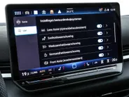 Volkswagen T-Roc R-Line First Edition 1.5 eTSI 150 PK 7 versn. DSG · Electrische achterklep · Achteruitrijcamera · Draadloze telefoonlader · Voorraad OUTLET · Prijs is inclusief inruilpremie ·