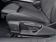 Audi A5 Avant 2.0 e-hybrid quattro S edition · Tech Plus · Optiekpakket Zwart · sportstoel leder/alcantara · 20'' LM velgen · MMI-bijrijdersdisplay