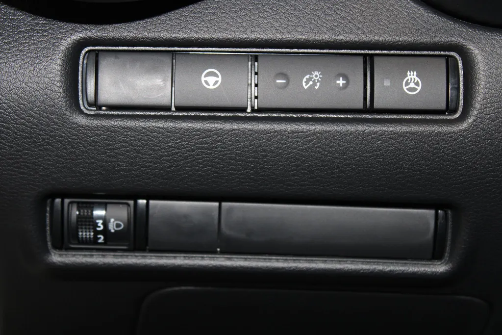 Nissan Juke 1.6 Hybrid Pulse | Bose audio | 360grd camera | Dodehoeksensoren| Lederen bekleding | Apple carplay & Androidauto | Pro-pilot | Stuur-, en Stoel- en voorruitverwarming |