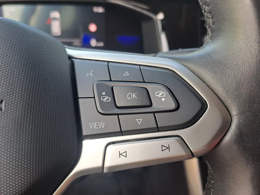 Volkswagen Taigo 1.0 TSI Life | Automaat | Apple Carplay/Android Auto | Navi  | Cruise control adaptief | Camera | Voorstoelen verwarmd