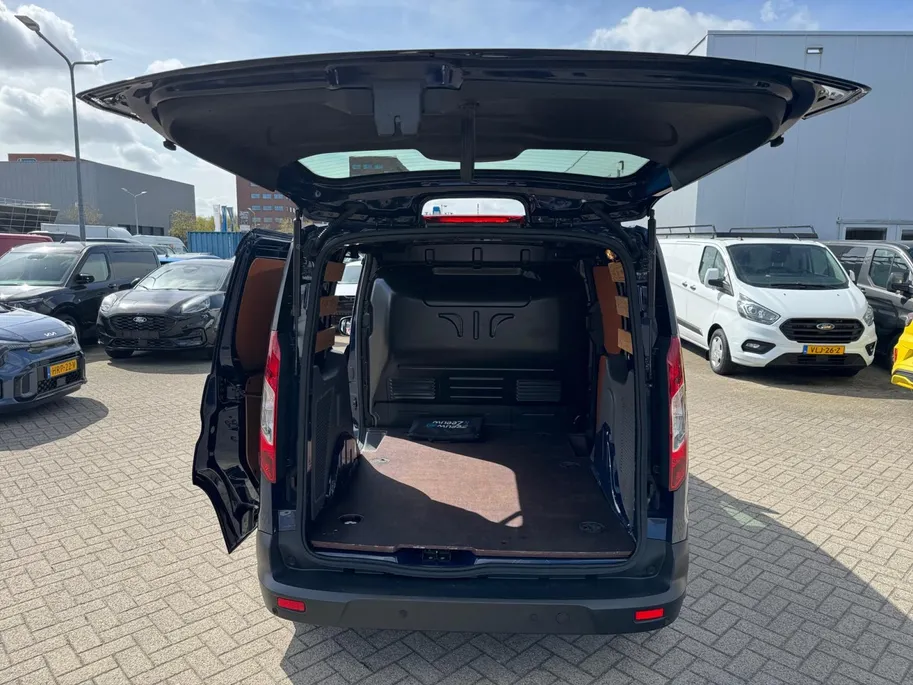 Ford Transit Connect 1.5 EcoBlue L1 Trend 100 pk | 2x schuifdeur | Navigatie | Achterklep met ruit | Cruise control | Voorruitverwarming | Verwarmde voorstoelen | Parkeersensoren