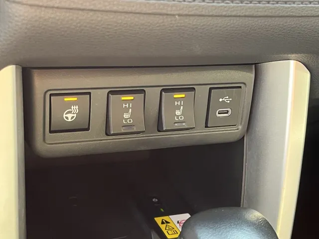 Toyota Corolla Cross Hybrid 140 Dynamic | Parkeersensoren V+A | All Seasons