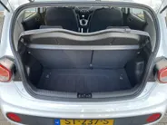 Hyundai i10 1.0i 66pk Comfort + / Cruise / Airco / Navi