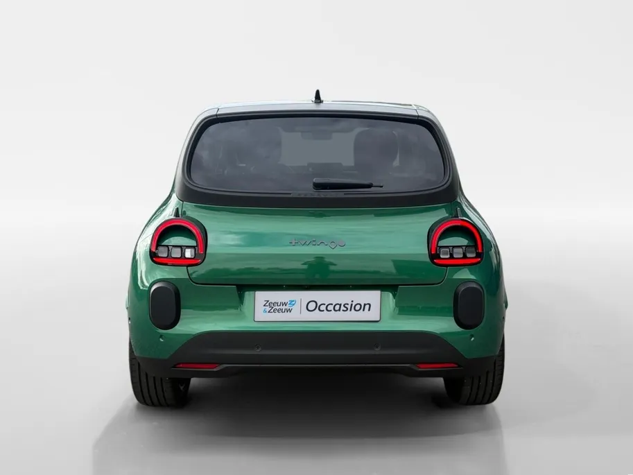 Renault Twingo Urban Range Techno 27.5 kWh Automaat | Demo - Beschikbaar per 01-10-2026 | Armsteun | Camera | Parkeersensoren | Climate Control | Full LED | Adaptive Cruise Control | Navigatie | 18' Lichtmetalen Velgen |