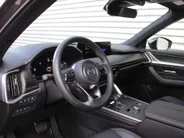Mazda CX-60 2.5 e-SkyActiv PHEV Homura Plus | Stuur-/stoelverwarming+ventilatie | Schuifdak | Leer | HUD | Elek. stuur-/stoelverstelling | Camera rondom | 20' LM |