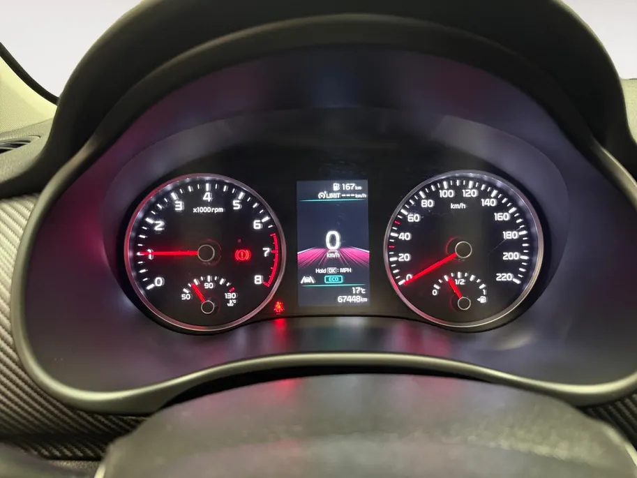 Kia Stonic 1.0 T-GDi MHEV GT-PlusLine Meest luxe uitvoering | 1e Eigenaar | Panorama dak | Dealer onderhouden | Cruise Control Adaptief | Carplay | Metallic lak | Fabrieksgarantie t/m 10-5-2030 + 3x 1 jaar* | NAP