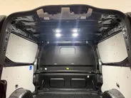 Ford Transit Custom 320 2.5 PHEV L2H1 Sport DC 230 PK | AUTOMAAT | Uniek Sport Interieur | 19 inch Lichtmetalen Velgen | Trekhaak | Achteruitrijcamera | |Verwarmbare Voorstoelen en Stuurwiel |