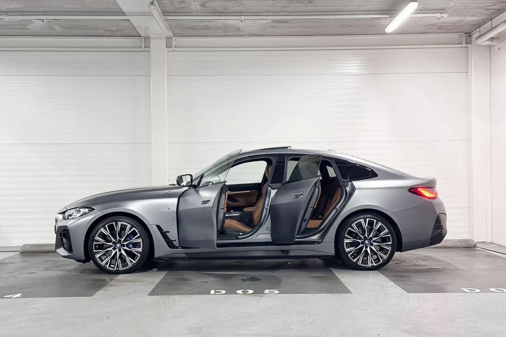 BMW i4 eDrive40 High Executive