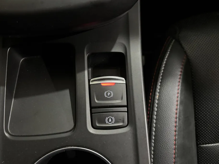 Renault Arkana 145PK E-Tech Hybrid R.S. Line Automaat | 9,3' Navi | Camera | Climate Control | Adaptive Cruise Control | Stoel + Stuurwiel verwarming | Apple CarPlay/Android Auto | Parkeersensoren | Lichtmetalen Velgen |