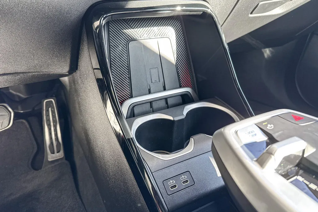 BMW iX1 eDrive20 67 kWh M Sport Edition