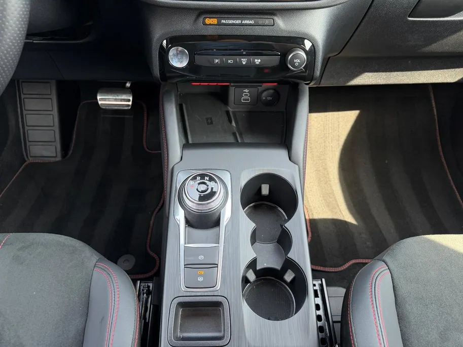 Ford Kuga 2.5 PHEV ST-Line X | Dealer Onderhouden | Garantie tot 11-02-2028 | Pano Dak | 360 Graden Camera | Adapt. Cruise Control | BLISS | Winter Pakket | B&O Audio | Electrische Achterklep