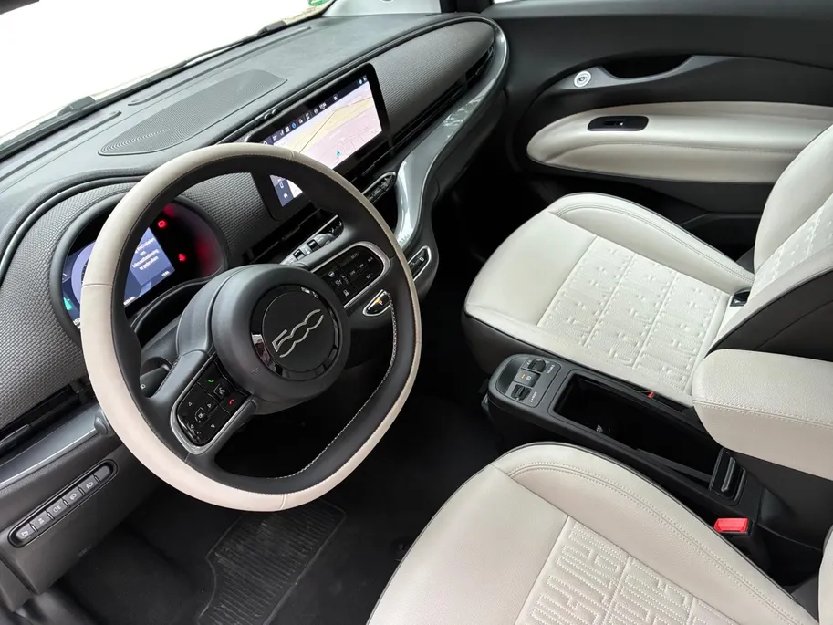 Fiat 500 La Prima 42 kWh NAVI | LEDER | LM VELGEN | SOH 98,43%